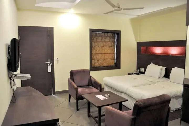 Aligarh: Ruby