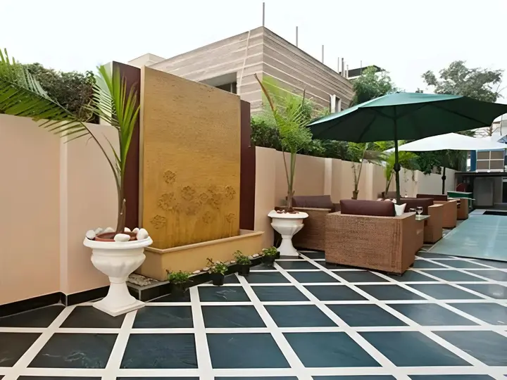 Нью-Дели: Madhuban Hotel