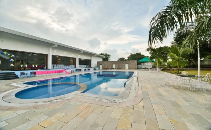 Читторгарх: The Elegance Resort