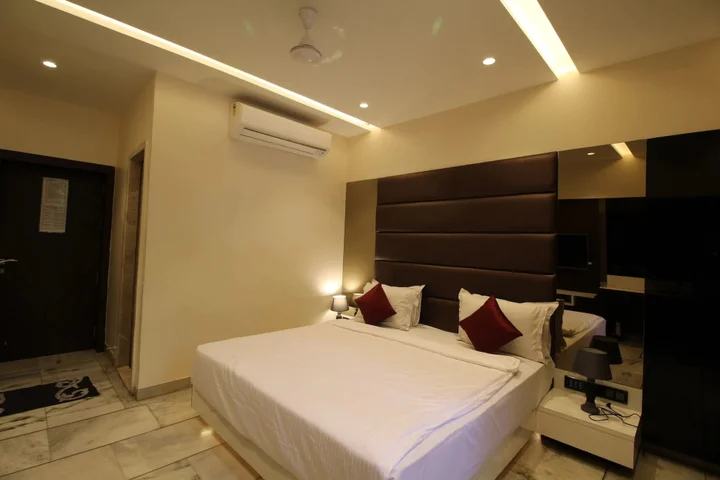 Пуна: Hotel Shivam