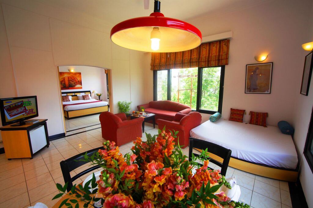 Наинитал: Country Inn, Bhimtal