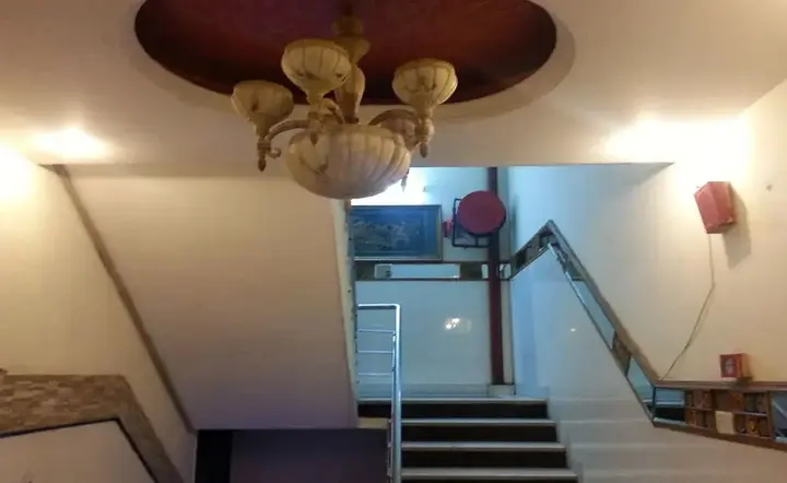 Нью-Дели: Centra Inn