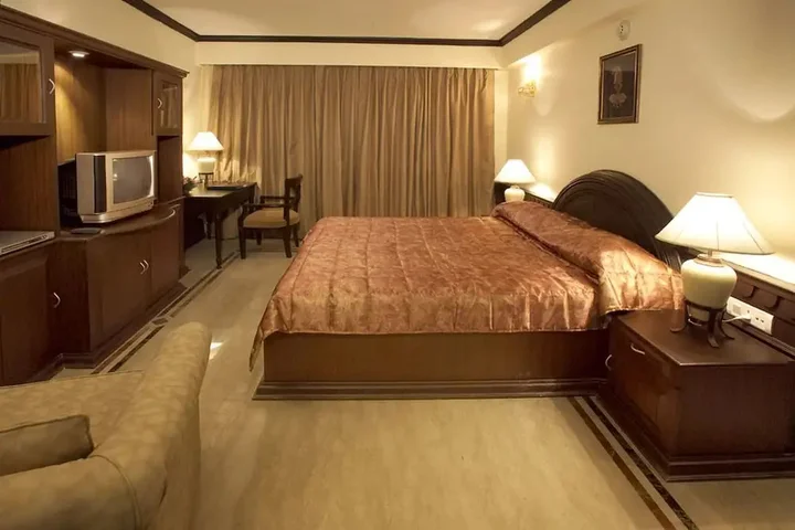 Парадип: Empires Hotel Paradip