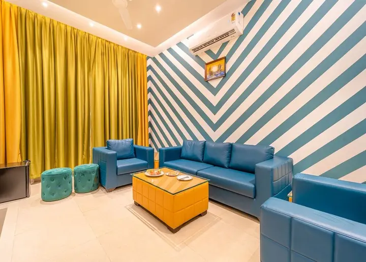 Райпур: Hotel Shamrock Greens