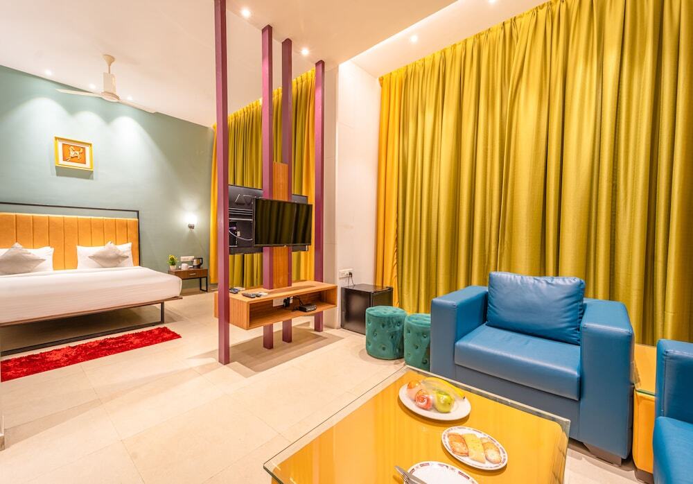 Райпур: Hotel Shamrock Greens