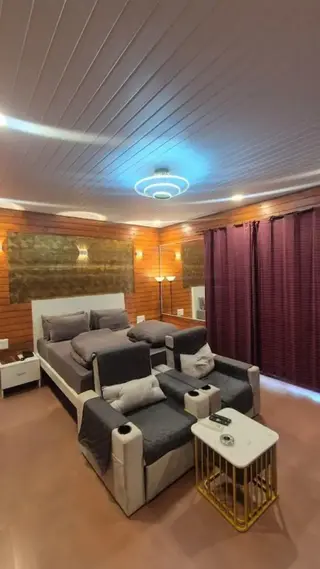 Лонавала: Rumourss Sky Villa and Resort