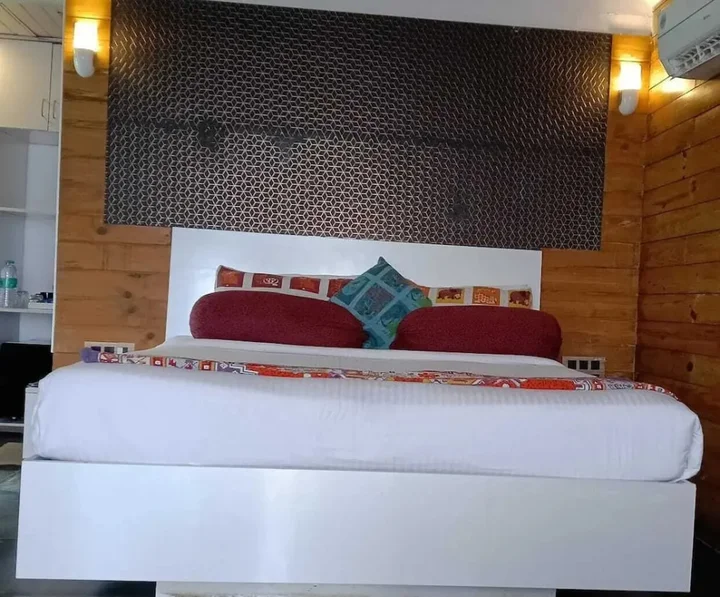 Лонавала: Rumourss Sky Villa and Resort