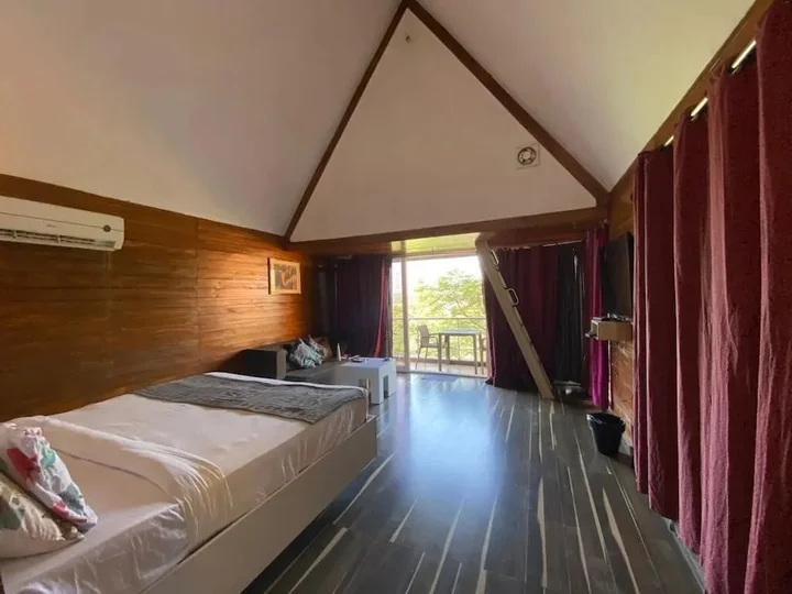 Лонавала: Rumourss Sky Villa and Resort