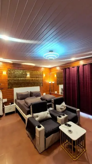 Лонавала: Rumourss Sky Villa and Resort