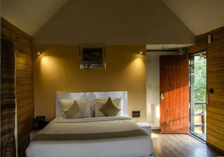 Лонавала: Rumourss Sky Villa and Resort