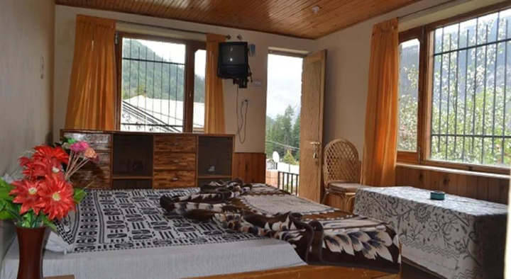 Манали: Indraprastha Cottages