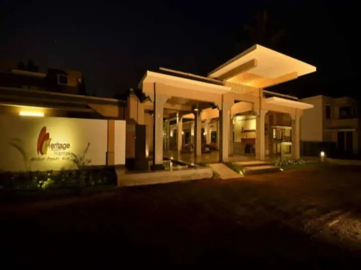 Хоспет: Heritage Resort Hampii