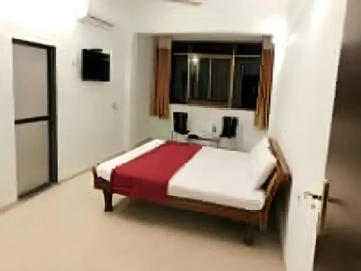 Хандала: Hotel Clarissa