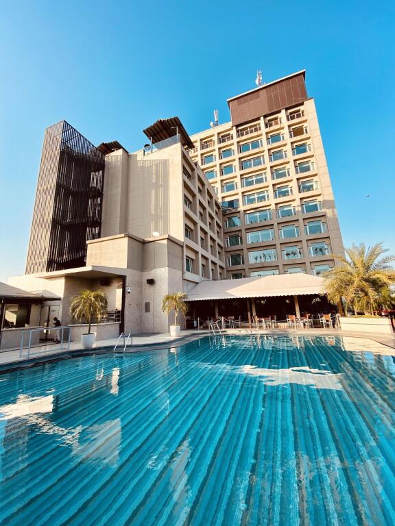 Канпур: The Landmark Hotel