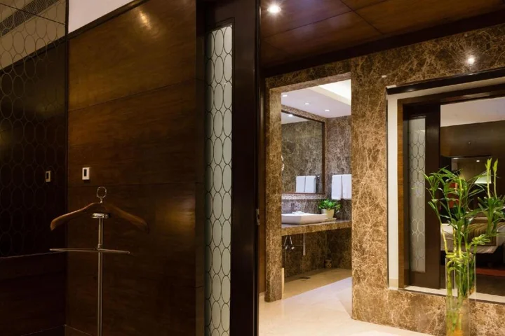 Канпур: The Landmark Hotel