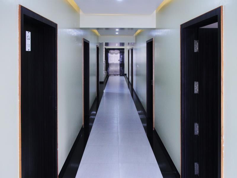 Hotel Yash Executive — фото 2