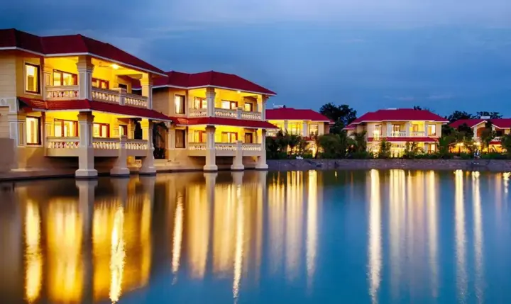 Раджкот: Regency Lagoon Resort