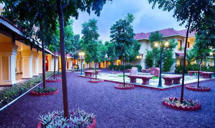 Раджкот: Regency Lagoon Resort