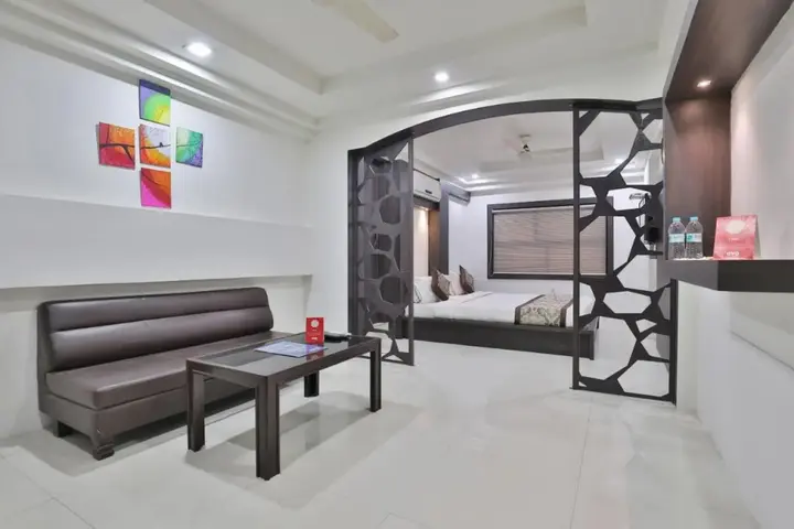 Раджкот: Hotel Nova Cross Road