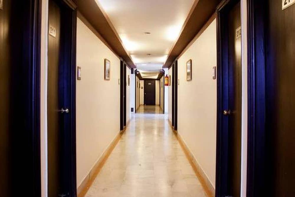 Самбалпур: Hotel Sheela Towers