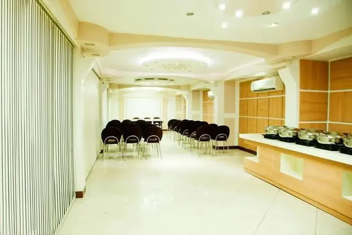 Самбалпур: Hotel Sheela Towers