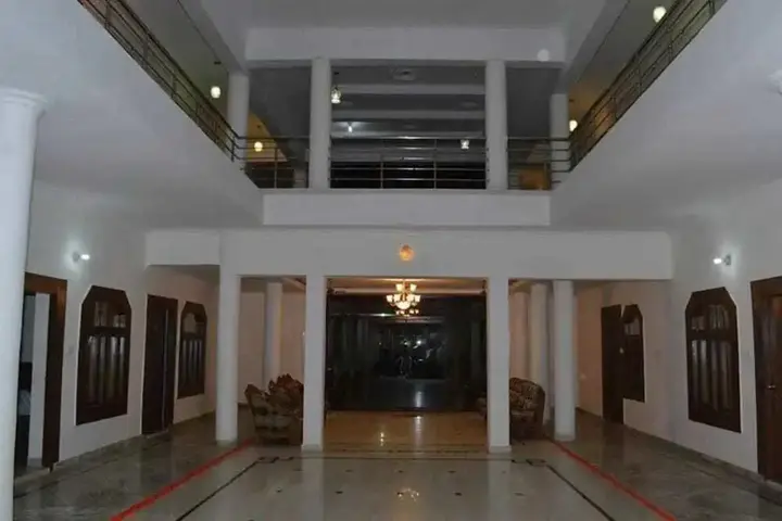 Чхатарпур: Hotel Princess