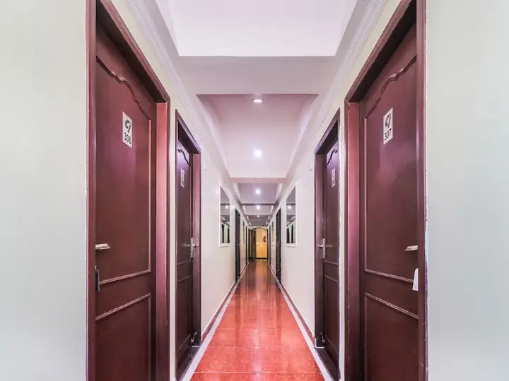 OYO Rooms Mansarovar Metro Station — фото 5