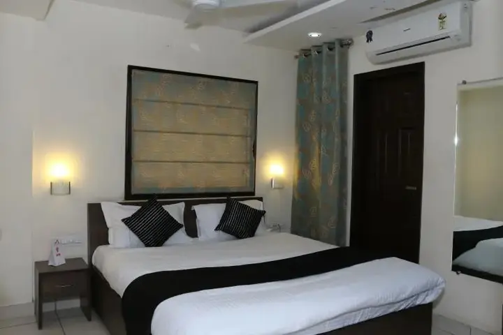 Лудхиана: Hotel Skippers Inn