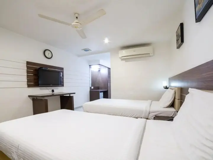Секундерабад: Hotel Swagath Grand AS Rao Nagar