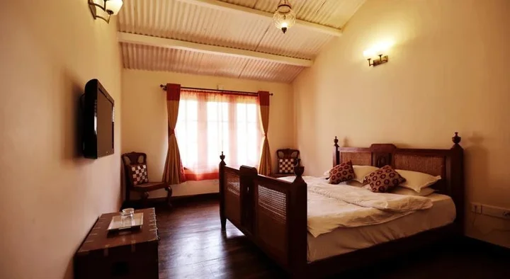 Ути: The Grange Hotel