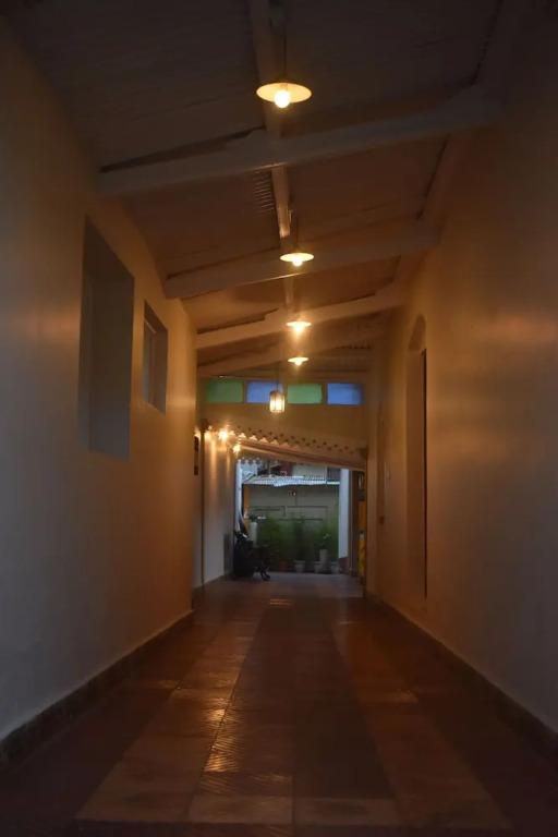 Ути: The Grange Hotel