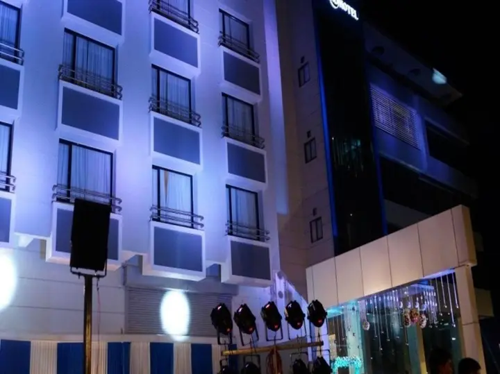 Чандрапур: The ND Hotel
