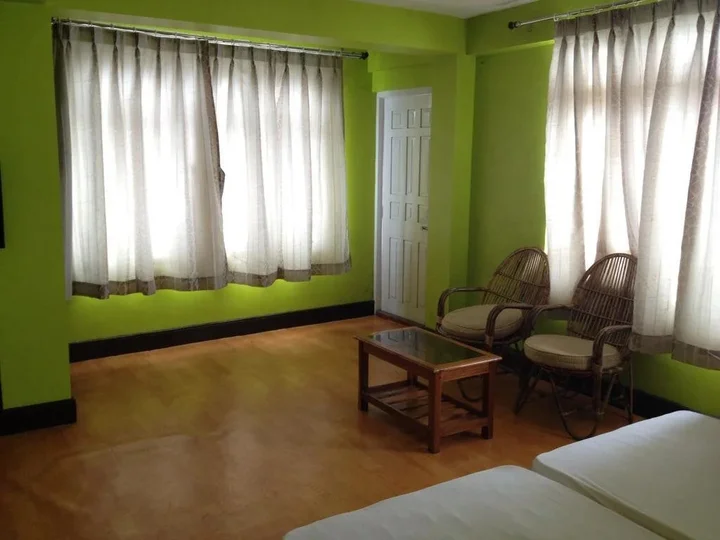 Дарджилинг: OYO 4305 Yang's Inn