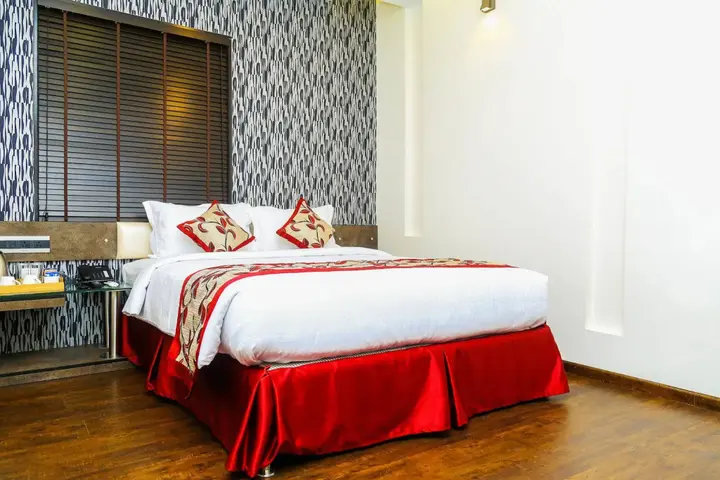 Ченнаи: The Spin Hotel