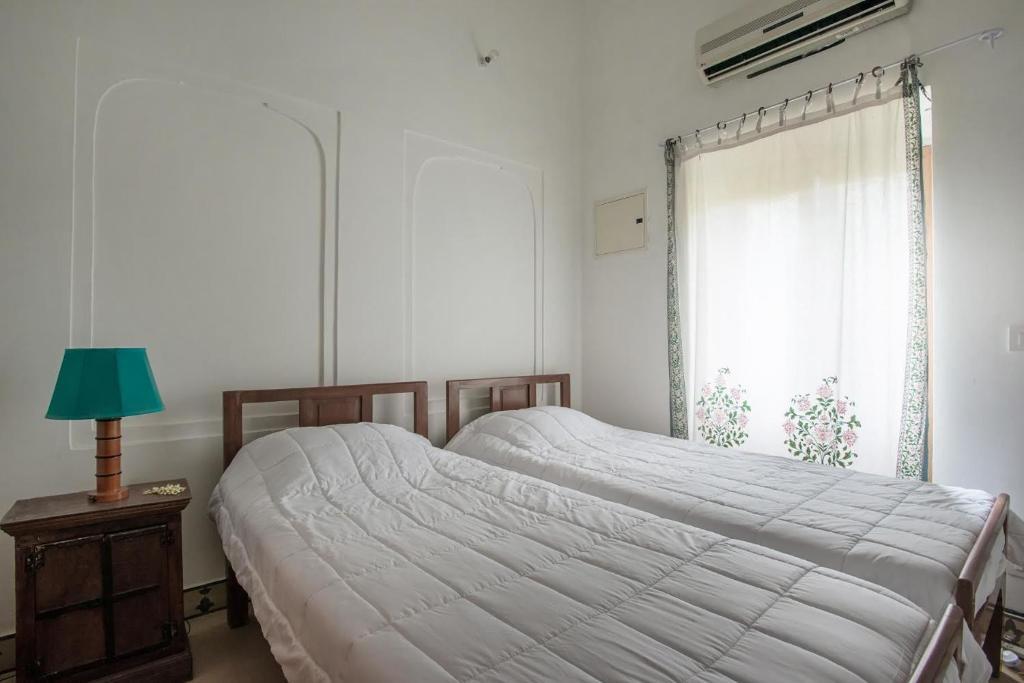 Амбер: Kawa Guest House