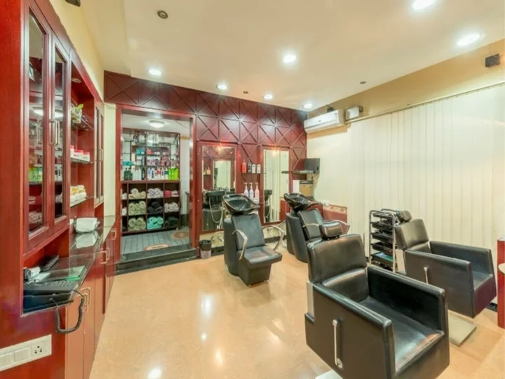 Бангалор: OYO 10437 Hotel Hibiscus INN