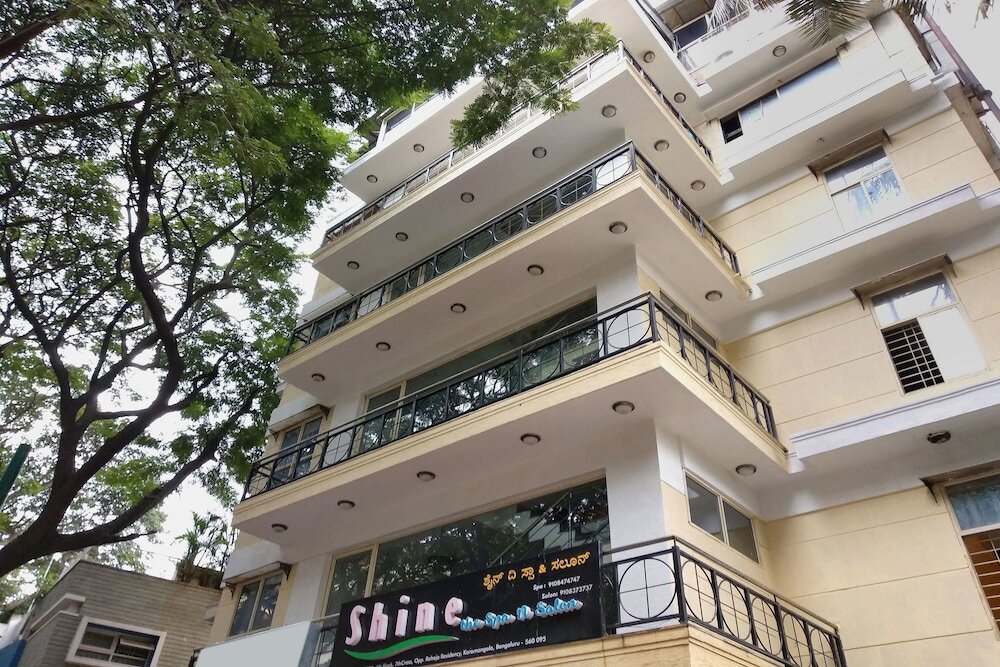 Бангалор: OYO 10437 Hotel Hibiscus INN