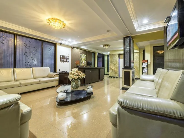 Бангалор: OYO 10437 Hotel Hibiscus INN