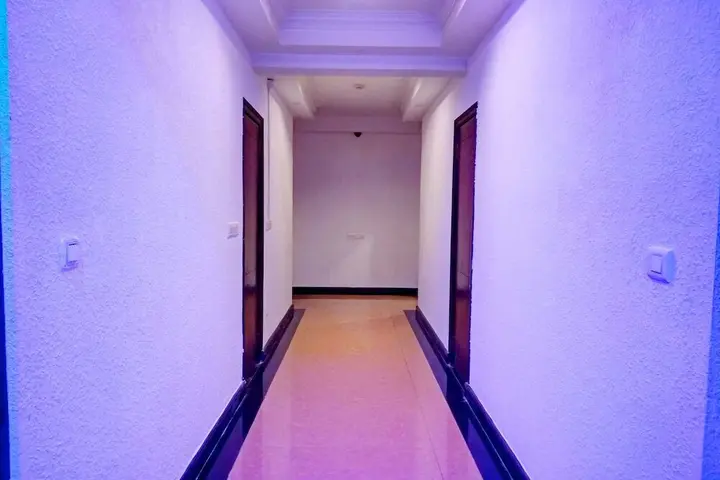 Бангалор: OYO 10437 Hotel Hibiscus INN