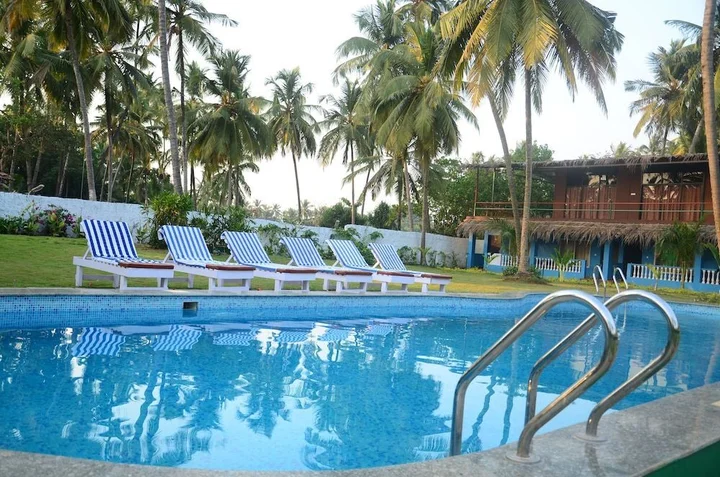 Морджим: Manthan Beach Resort