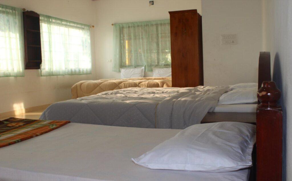 Вайтери: Globe Trotting Holidays Inn