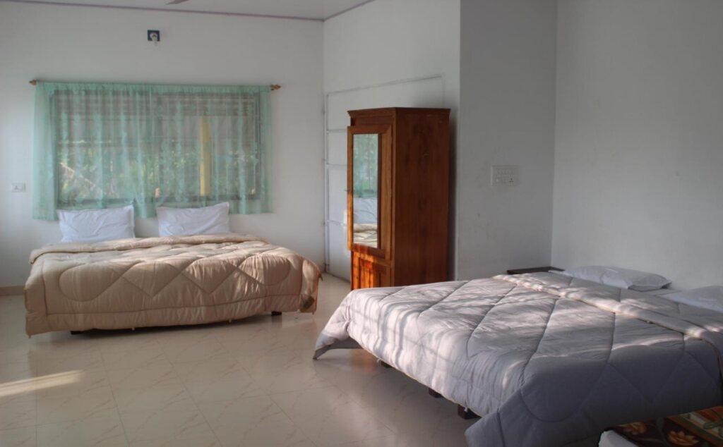 Вайтери: Globe Trotting Holidays Inn