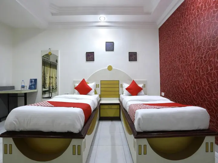 Аурангабад: OYO Flagship 12049 Hotel Ravi Kiran Executive