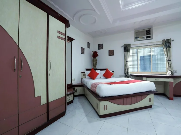 Аурангабад: OYO Flagship 12049 Hotel Ravi Kiran Executive