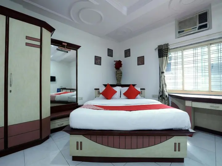 Аурангабад: OYO Flagship 12049 Hotel Ravi Kiran Executive