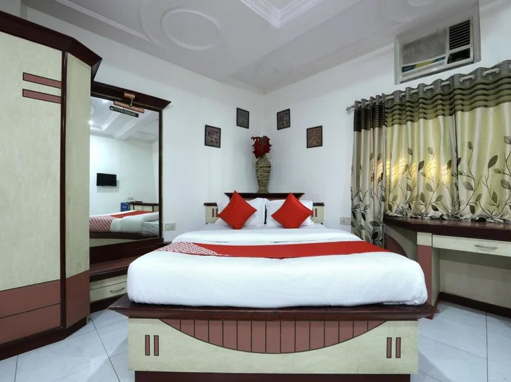 Аурангабад: OYO Flagship 12049 Hotel Ravi Kiran Executive