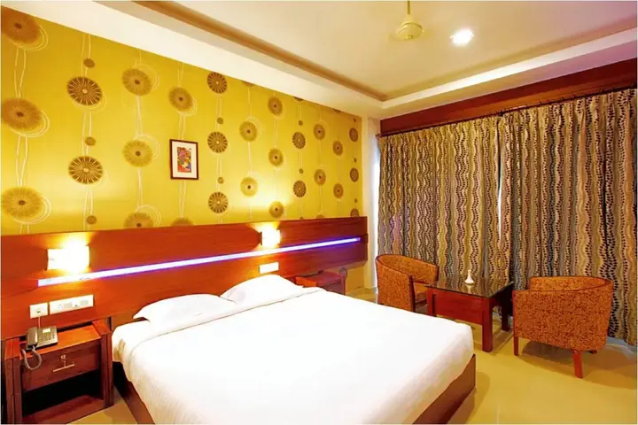 Атирапалли: Hotel Vkj International