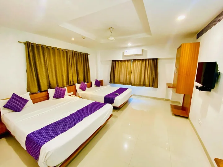 Ширди: Hotel Pushpak Resort