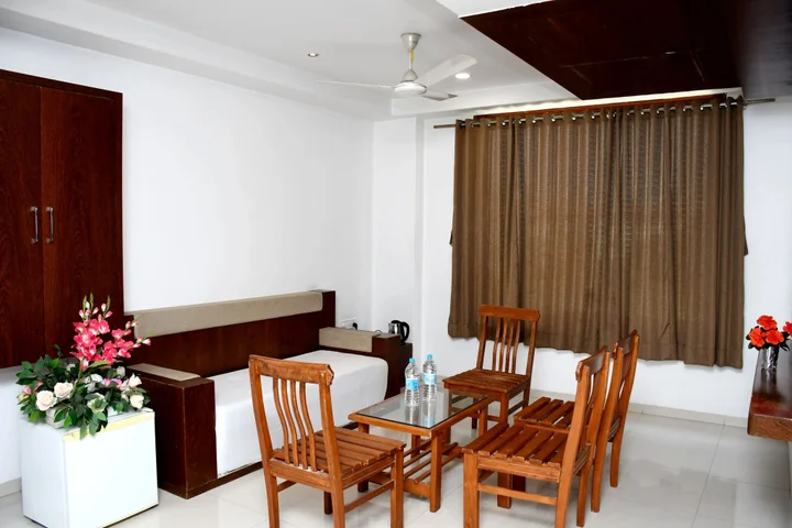 Ширди: Hotel Pushpak Resort