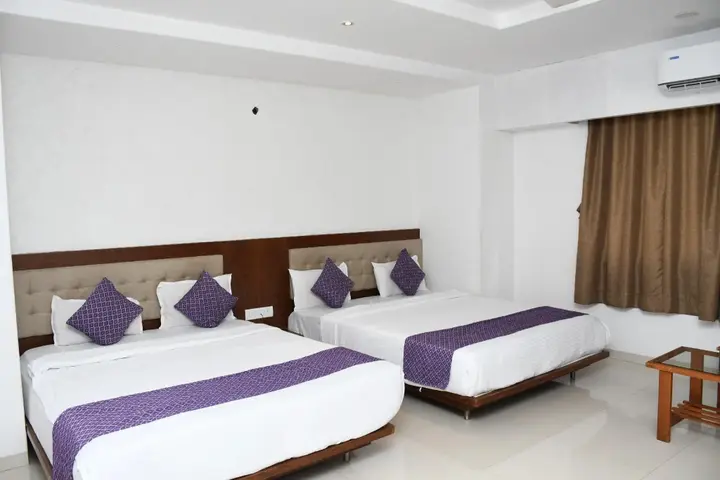 Ширди: Hotel Pushpak Resort